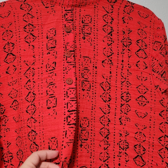 HABITAT CLOTHES TO LIVE IN Red Wearable Art To Wear Button Up Top XL Lagenlook - Picture 7 of 13